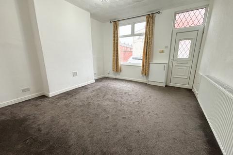 2 bedroom terraced house to rent, Bolton BL2