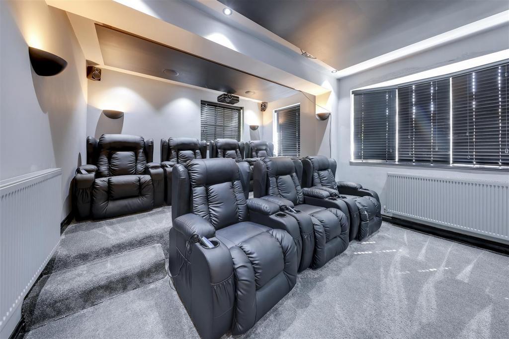 Cinema alt JPG