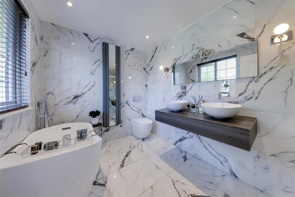 En Suite.JPG