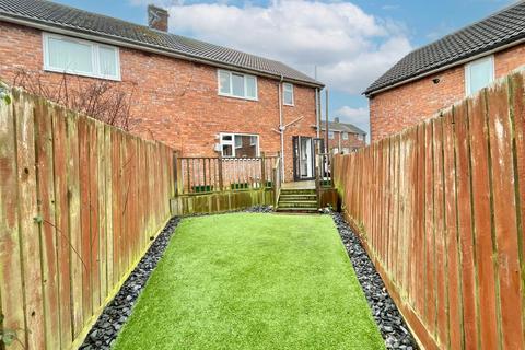 3 bedroom semi-detached house for sale, Braeside, Dunston, NE11