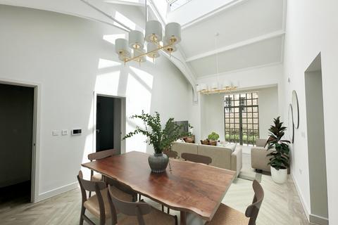 2 bedroom penthouse for sale, The 1840, 1 Diana House, 2 Holt Gardens, London, SW17