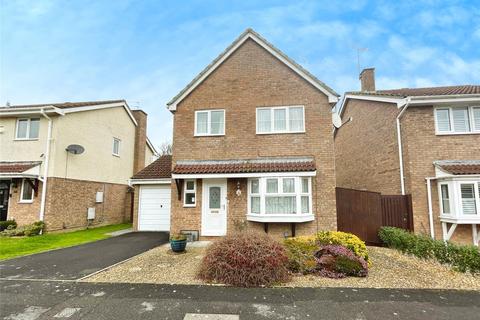 3 bedroom detached house to rent, Lydiard Way, Trowbridge