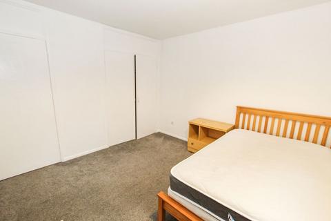 23 Jesuit Close, Canterbury, CT2 7DB