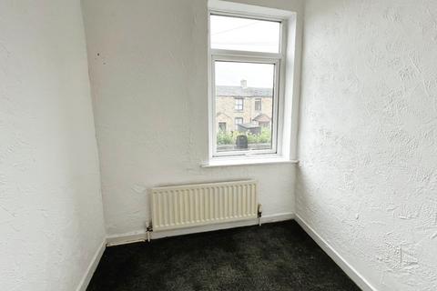 2 bedroom terraced house for sale, Halifax Road, West Yorkshire WF15