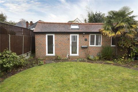 undefined, Traps Lane, New Malden KT3
