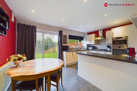 3 bedroom link detached house for sale, Wheatley Crescent, Huntingdon PE28