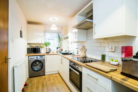 2 bedroom apartment for sale, Elphaborough Close, Hebden Bridge HX7