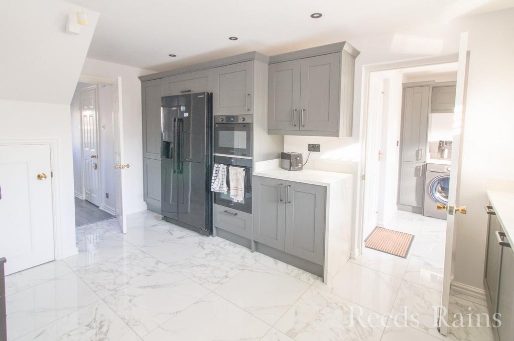 Kitchen/Dining