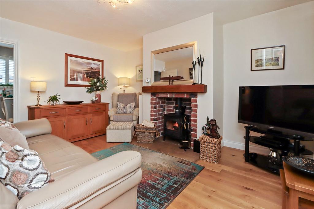 Living Room Pic 2