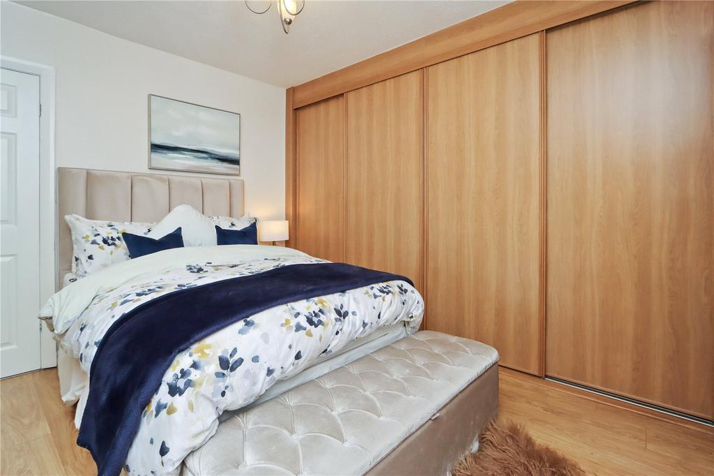 Bedroom 1 Pic 1
