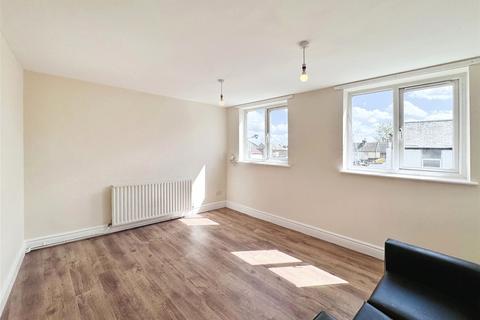 2 bedroom flat to rent, Canterbury Street, Kent ME7