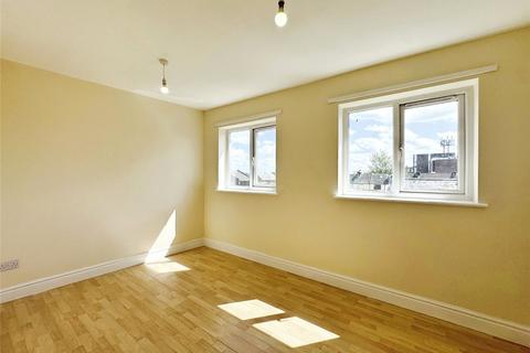 2 bedroom flat to rent, Canterbury Street, Kent ME7