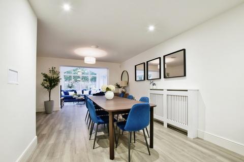 38 Bletchley Park Way, Wilmslow, SK9 2EH
