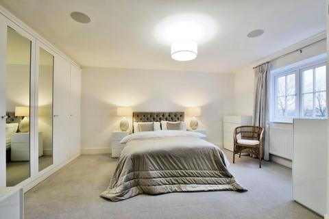 38 Bletchley Park Way, Wilmslow, SK9 2EH
