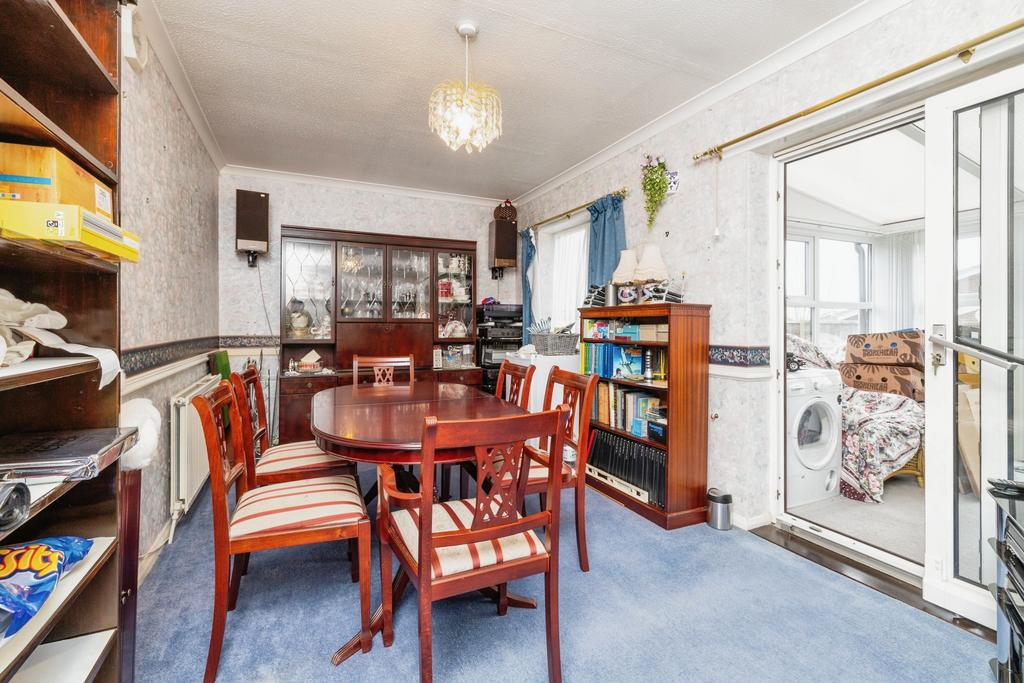 Dining Room/Bedroom