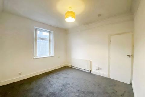 3 bedroom terraced house to rent, Ashfield Terrace, West Yorkshire BD16