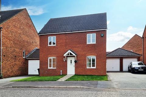 3 bedroom detached house to rent, Cloverfield, Newcastle upon Tyne NE27