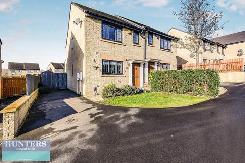 3 bedroom semi-detached house for sale, Dean House Gate, Allerton, Bradford, West Yorkshire, BD15 8HF