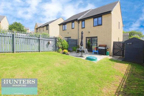 3 bedroom semi-detached house for sale, Dean House Gate, Allerton, Bradford, West Yorkshire, BD15 8HF