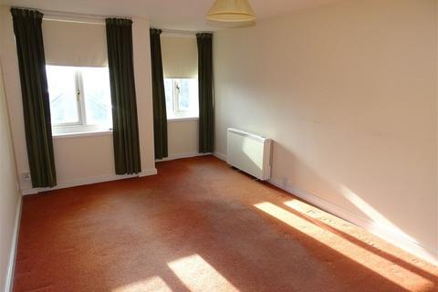 2 bedroom flat for sale, Stanwick Court: Peterborough