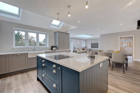 4 bedroom detached house for sale, Lawsons Place, Kelvedon Road, Wickham Bishops, Essex, CM8