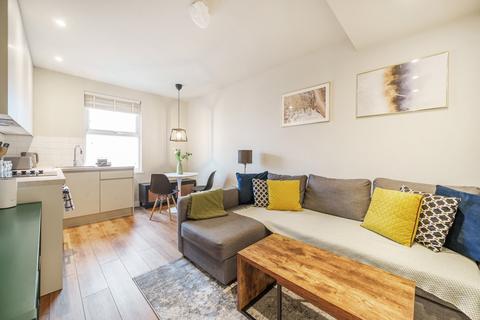 34c Boston Park Road, Brentford, TW8 9JF