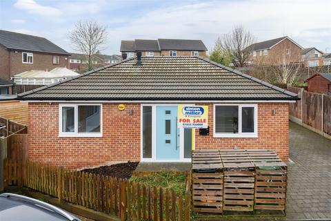 2 bedroom detached bungalow for sale, Beckenham Drive, Maidstone