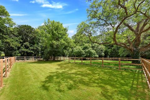 3 bedroom semi-detached house for sale, London Road, Loudwater, High Wycombe, Buckinghamshire, HP10