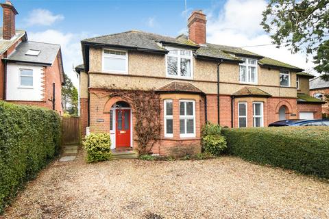 4 bedroom semi-detached house for sale, London Road, Hampshire RG27