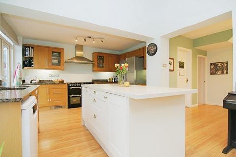 4 bedroom detached house for sale, Woodhall Croft, Stanningley, Pudsey