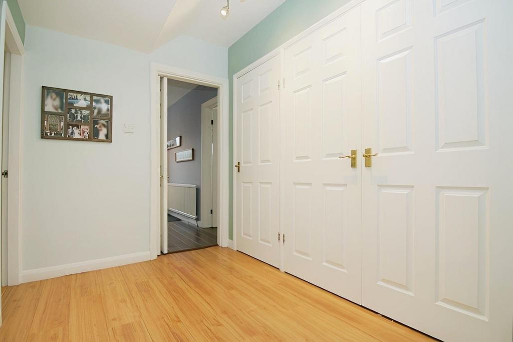 Lobby / pantry space