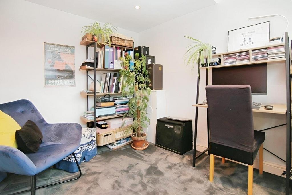 Music room / bedroom
