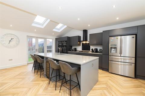 7 bedroom detached house for sale, Hazelwood Road, Great Park