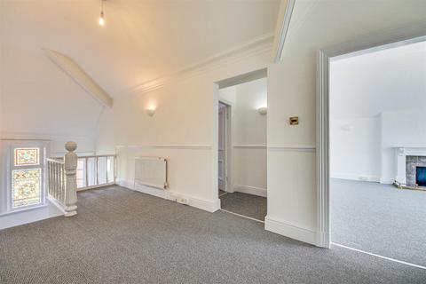 3 bedroom apartment to rent, Oxford Road, Southport PR8