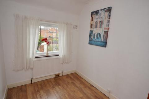 35 Church Lane, Chessington, KT9 2DN