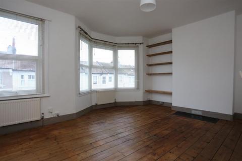 3 bedroom maisonette to rent, Wordsworth Street, Hove