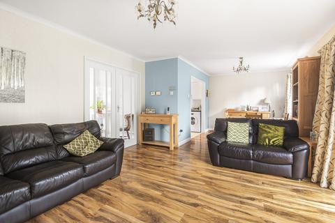 1 Phoenix Drive, Keston, BR2 8HS