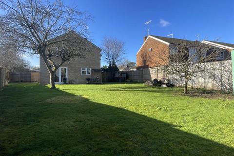 22 Rowan Close, Sonning Common, Reading, RG4 9LD
