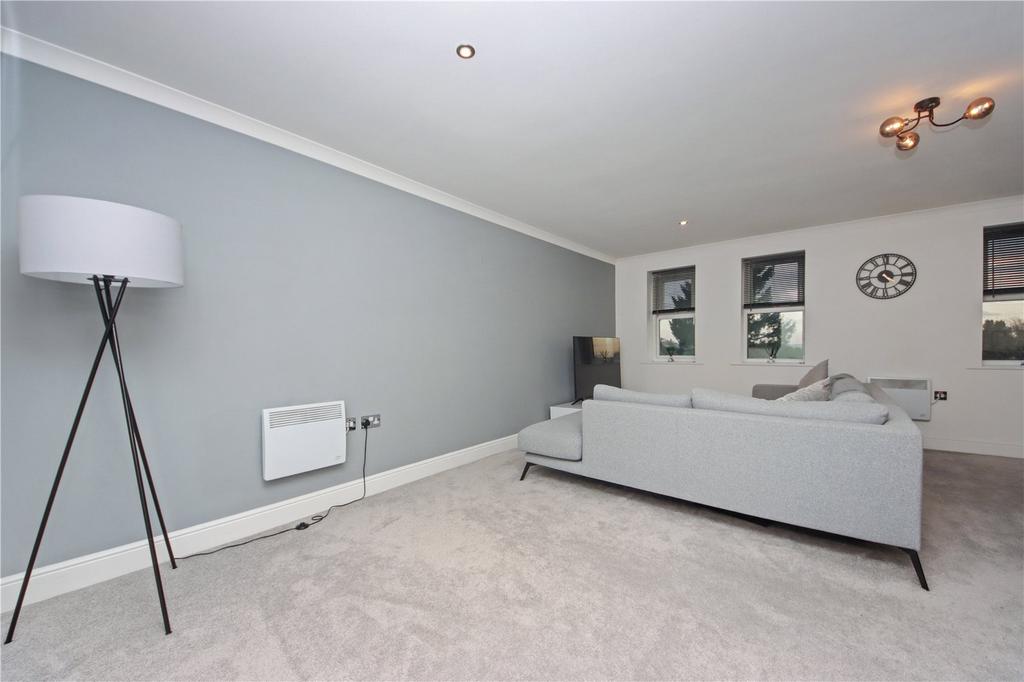 Living/Kitchen Area