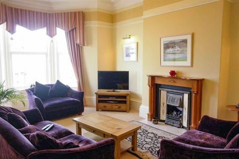 3 bedroom apartment for sale, Percy Gardens, Tynemouth