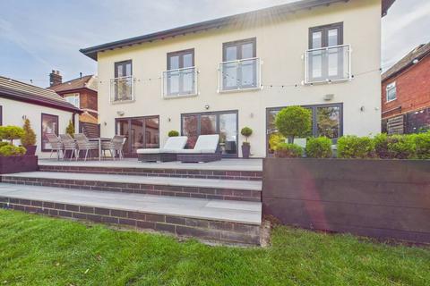 5 bedroom detached house for sale, Riplingham Road, Kirk Ella, HU10 7TP