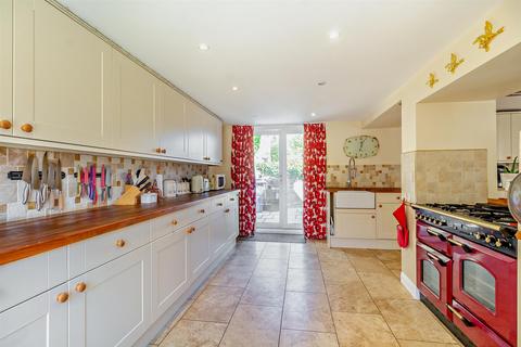 4 bedroom detached house for sale, Doncaster Road, Barnburgh, Doncaster
