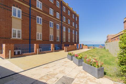 2 bedroom apartment for sale, Westbrook Gardens, Margate, CT9