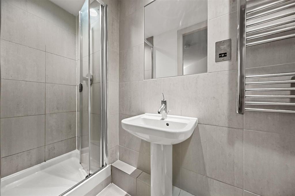 Flat1507 Bridgewater Place-23.jpg