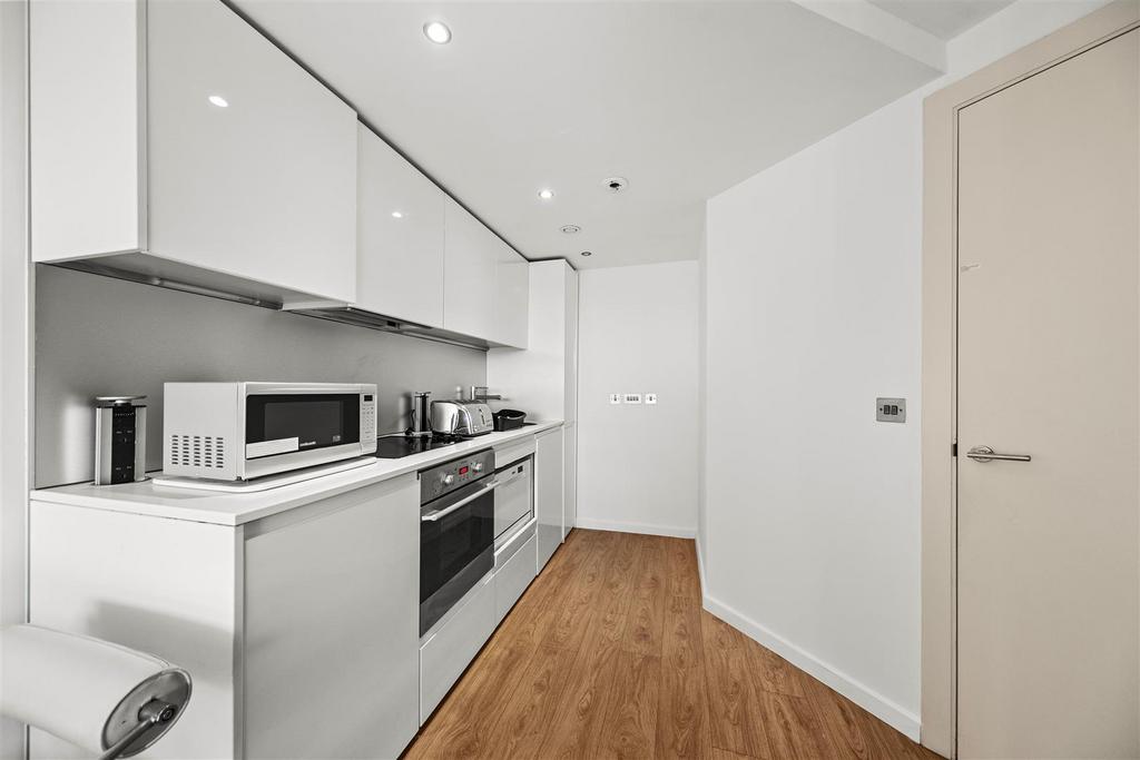Flat1507 Bridgewater Place-15.jpg