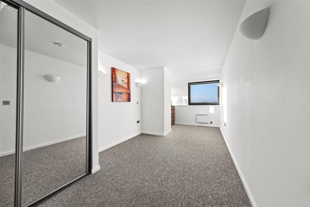 Flat1507 Bridgewater Place-01.jpg