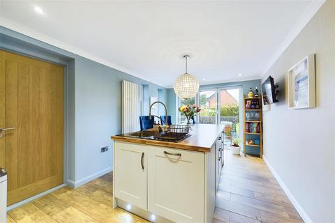 5 bedroom detached house for sale, Queen Street, Balderton