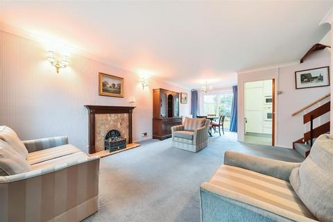 3 Kennedy Close, Petts Wood, Orpington, BR5 1HP