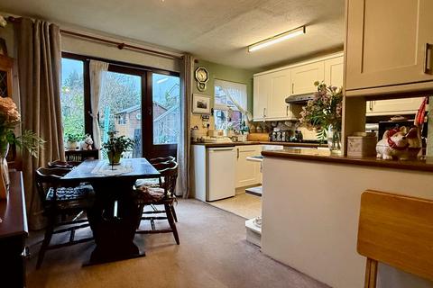 28 Sidney Box Drive, Hereford, HR4 0ND