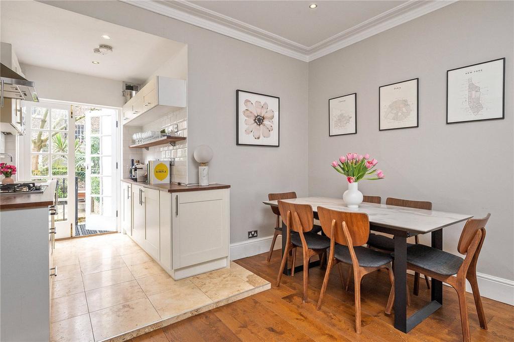 Kitchen/Dining Room